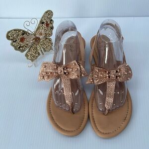 DOLCE By Mojo Moxy Women’s Sienna Rhinestone Flat T-Strap  Sandals  SZ: 9.5M